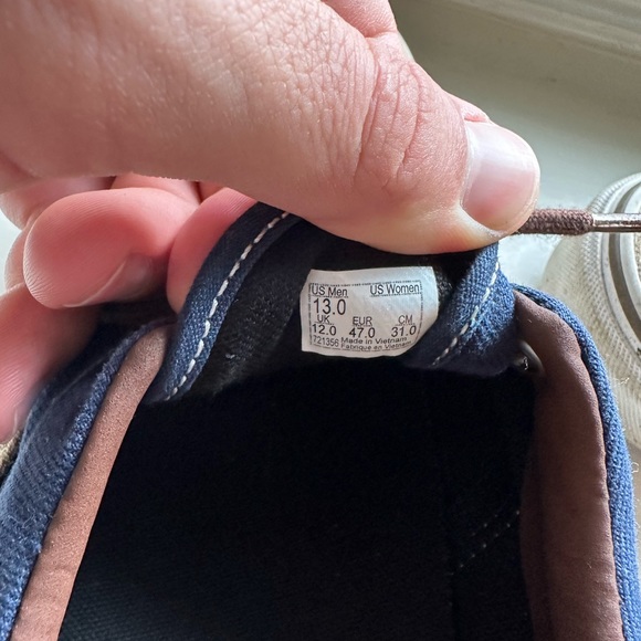 Vans shoes - Picture 3 of 4